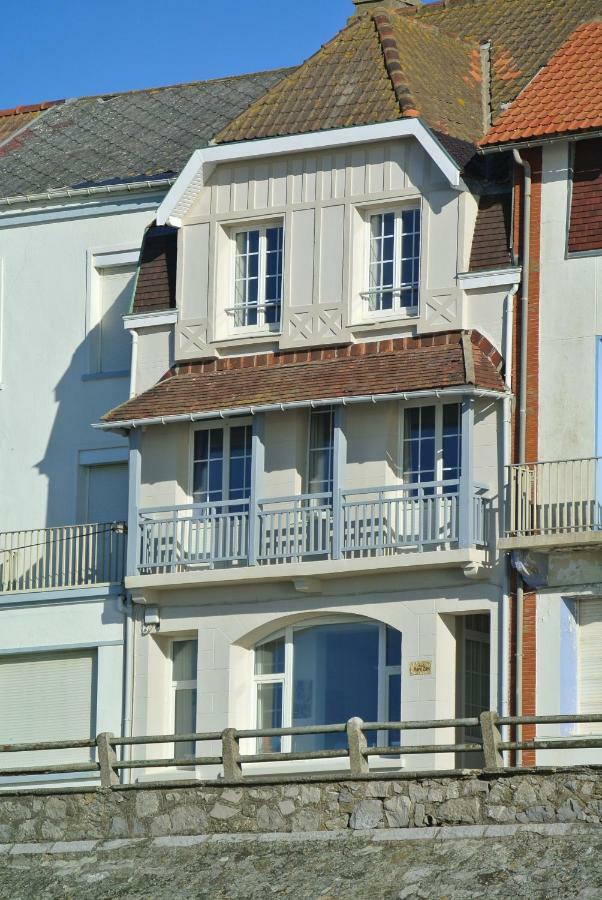 Face A La Mer , L Artiste Ambleteuse Extérieur photo