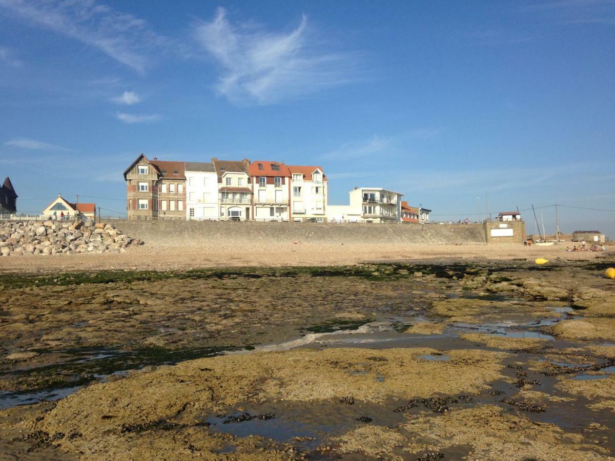 Face A La Mer , L Artiste Ambleteuse Extérieur photo