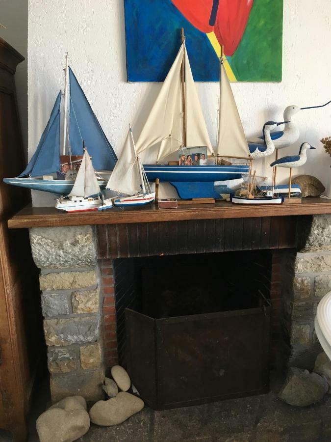 Face A La Mer , L Artiste Ambleteuse Extérieur photo